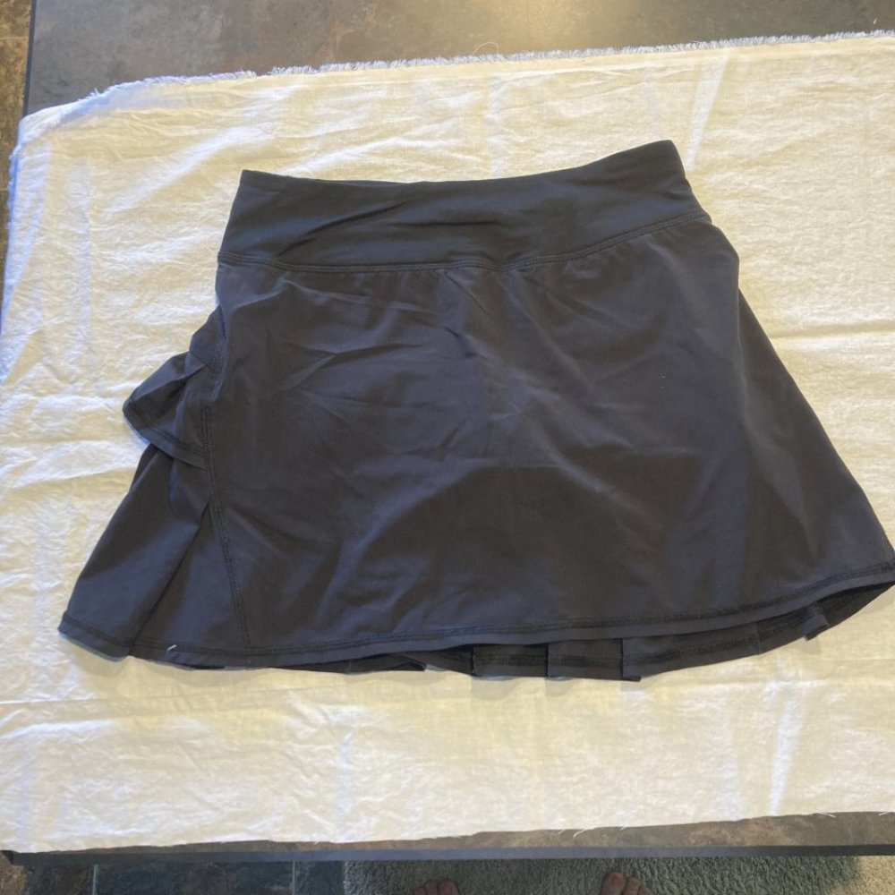 Women's Lululemon Ruffle Skirt Size XS